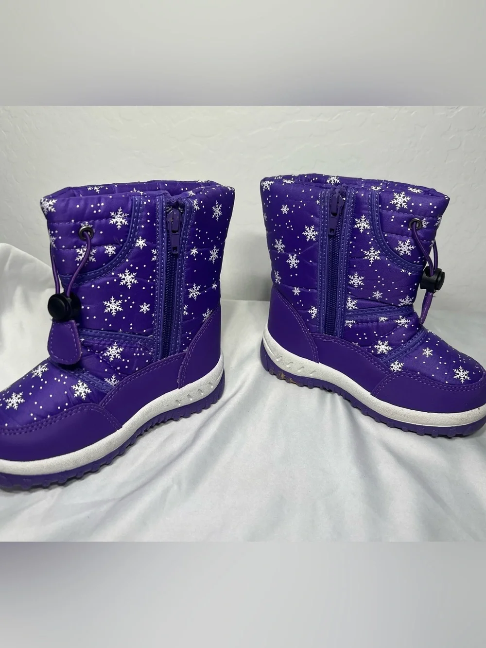 Kids Purple Snowflake Boots Insulated Waterproof Style Zip Up Toddler Size 27